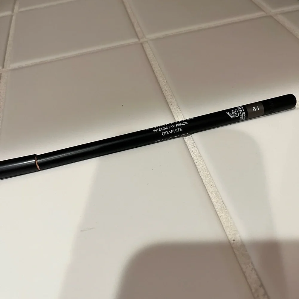 CHANEL achieve striking